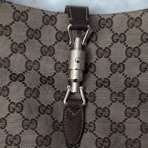 Gucci Beige and Brown Shoulder Bag - Picture 3 of 7